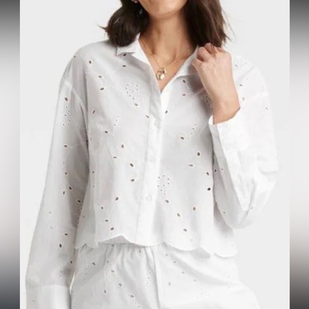A New Day Women’s White Eyelet Top